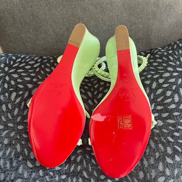 Christian Louboutin So Me 85 studded patent-leather wedge sandals - Picture 6 of 10